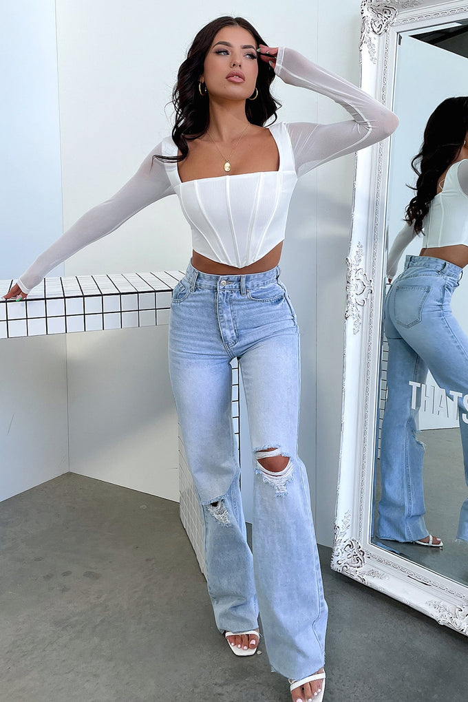 FashionNova on X: Jeans & lace bra tops 💯